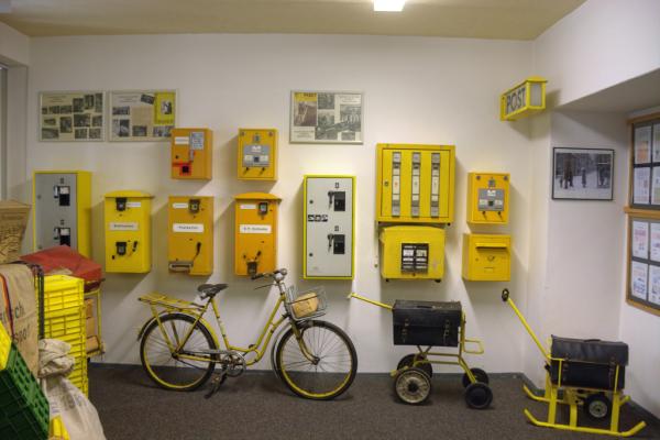 Automaty do znaczków pocztowych z NRD