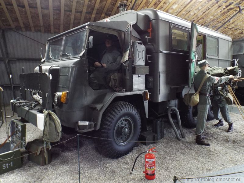 Panzermuseum East - Star 66