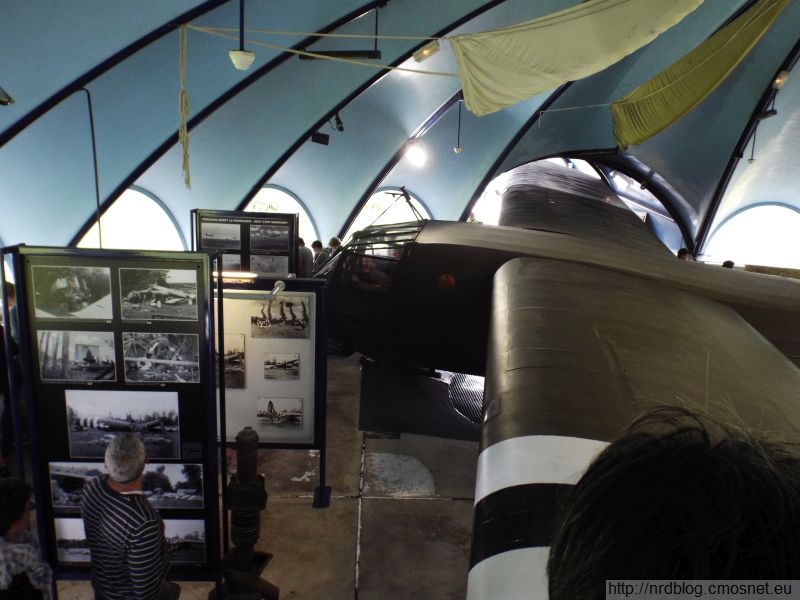 Airborne Museum, Sainte-Mère-Église - Szybowiec Wako CG-4A