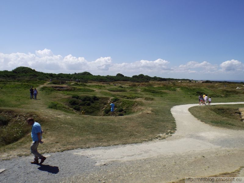 Pointe du Hoc - leje po bombach