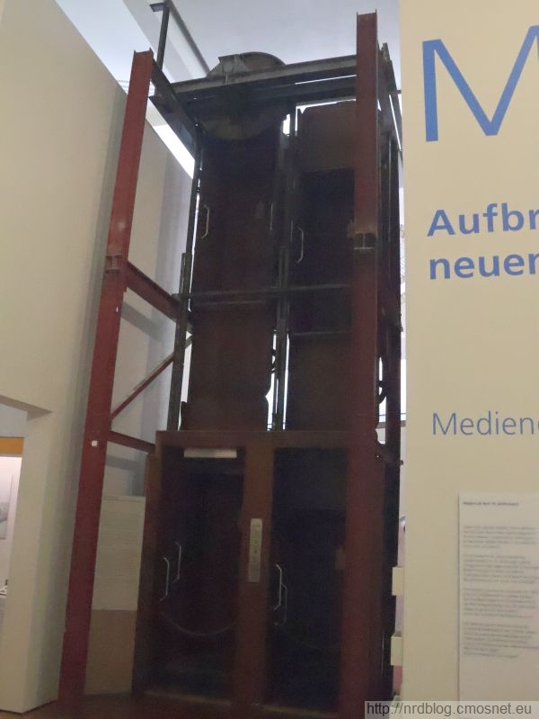 Technoseum Mannheim - Paternoster
