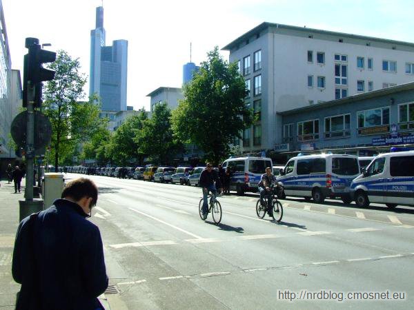 Blockupy Frankfurt - samochody policji