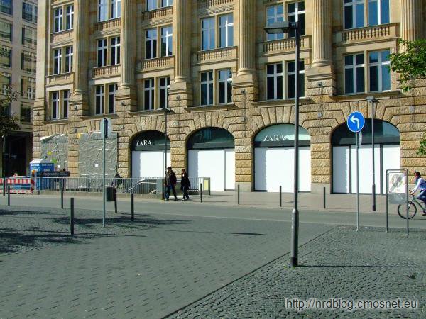 Blockupy Frankfurt - zabezpieczone wystawy sklepów