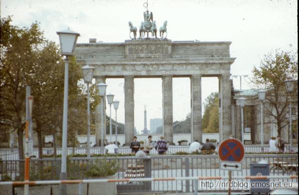 Brama Brandenburska od strony wschodniej, NRD, koniec 1988