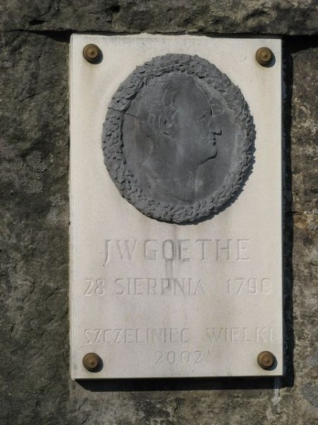 Szczeliniec Wielki - tablica upamiętniająca wizytę Goethego