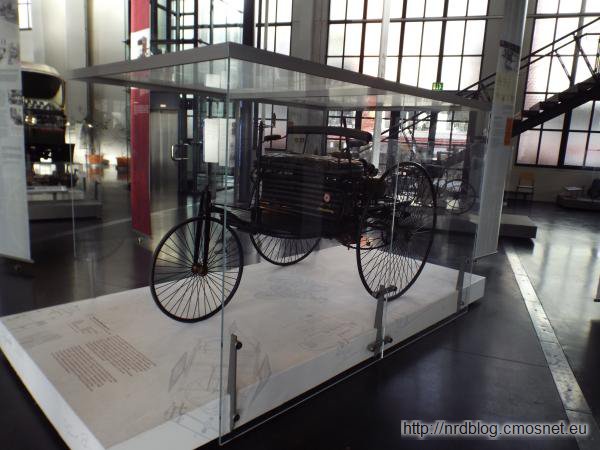 Prawie oryginalny Benz Patentmotorwagen Nummer 1